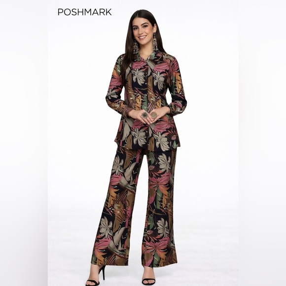 Dresses & Skirts - Woman’s size M co-ord set, shirt and pants set